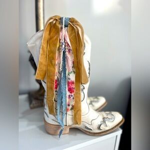 Colorful Boot Ribbons